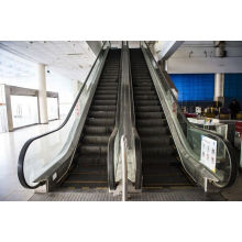 Escalator intérieur pour centre commercial